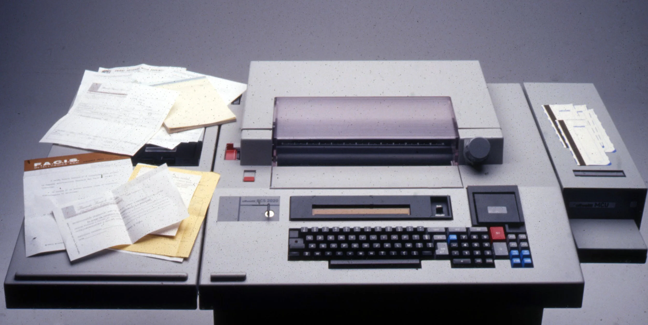 70-80's olivetti オリベッティトレイ Giorgio Soavi 1980 1970 Sowden Olivetti BCS2020 — George Sowden